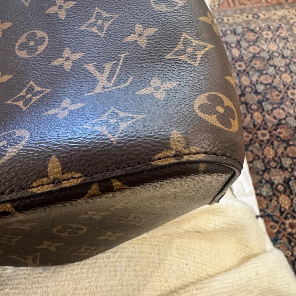 Authentic Louis Vuitton Neo Noe bag - Picture 6 of 12